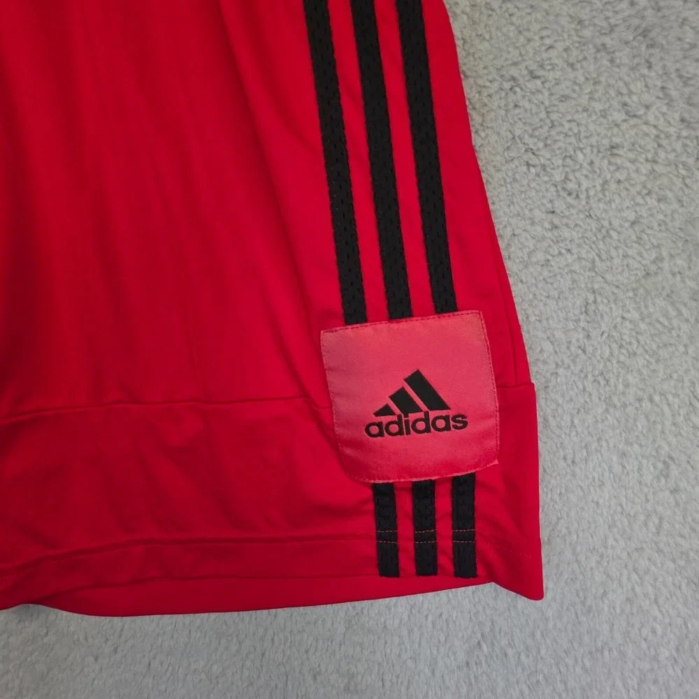 Adidas Basketball Club Shorts‎ Mens M Red Relaxed Baggy Three Stripes Sports